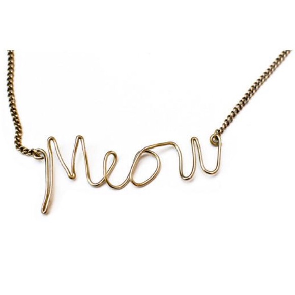 β¨HPβ¨ Gold Cursive Meow Chain Necklace - Picture 6 of 7